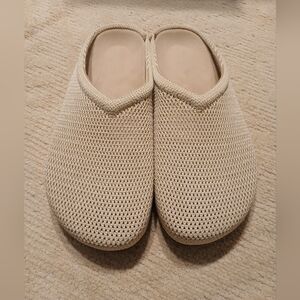 Rothy's The Hemp Casual Clog Pelican Raffia